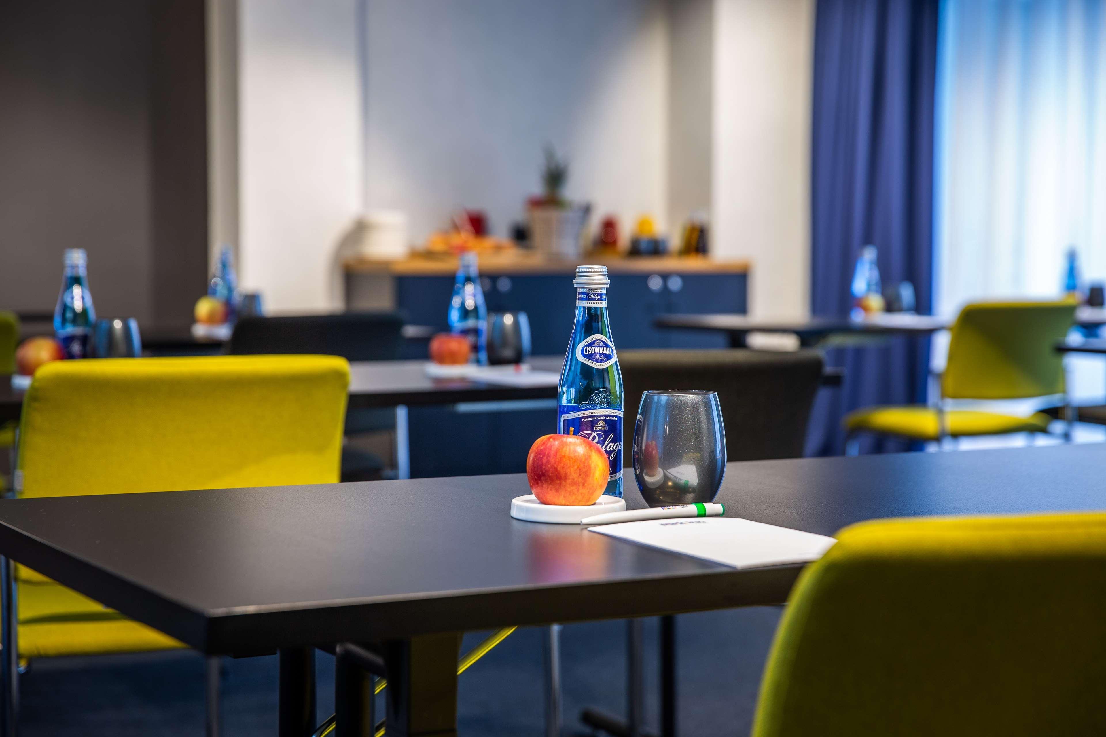 Park Inn By Radisson Poznan Exterior photo