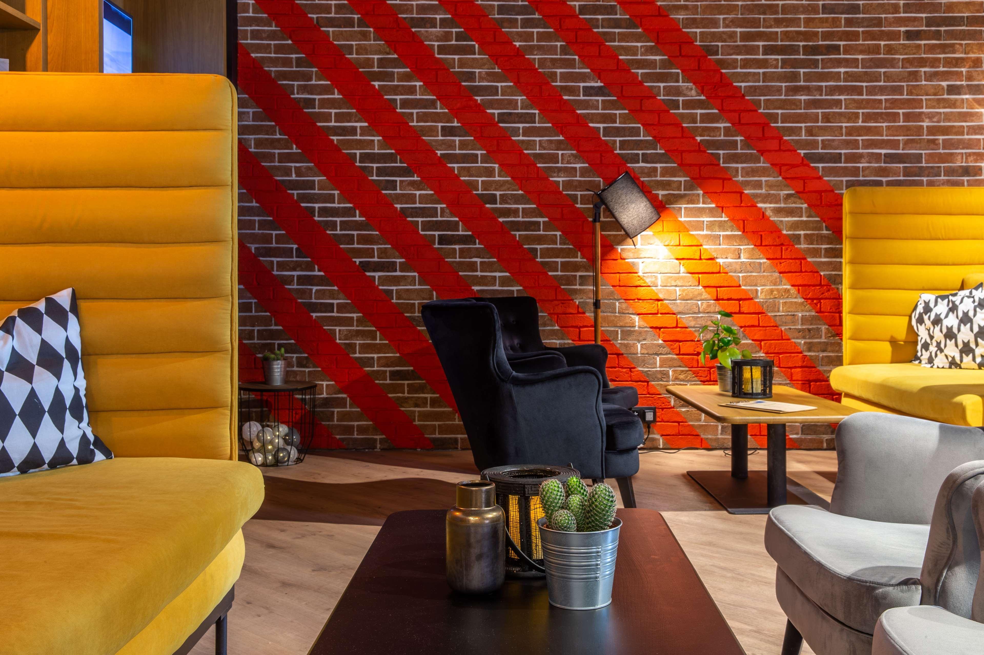 Park Inn By Radisson Poznan Exterior photo